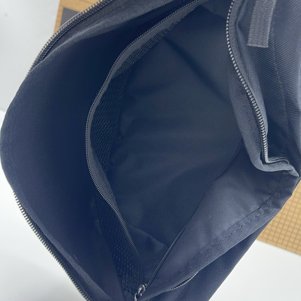 Nike Black White Belt Bag Nike Heritage Waistpack (3L) & Fanny Pack
Black
NWT - Picture 11 of 16